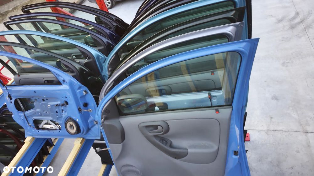Opel Corsa C Drzwi Lewy Prawy Przód - 9