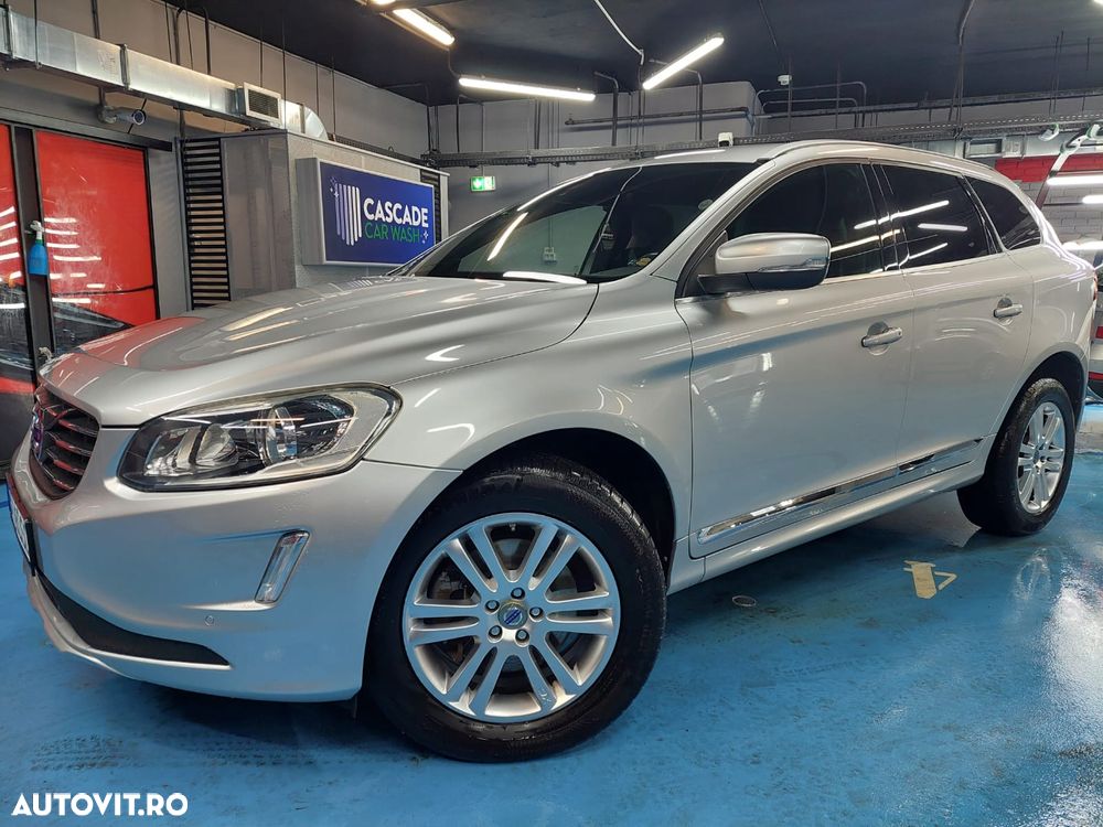 Volvo XC 60 T5 Geartronic Momentum - 1