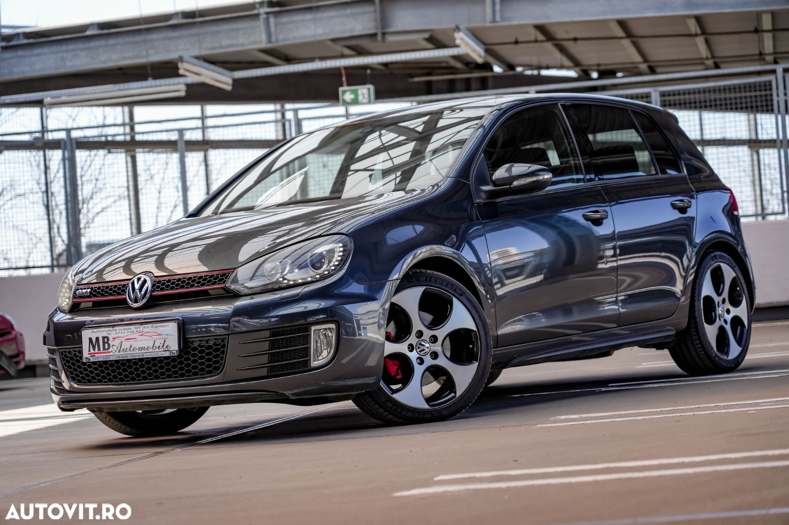Volkswagen Golf 2.0 TSI GTI DSG - 2