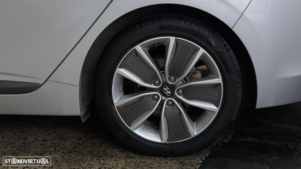 Hyundai Ioniq 1.6 GDI HEV Hybrid Tech - 15