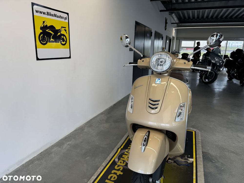 Vespa GTS - 33