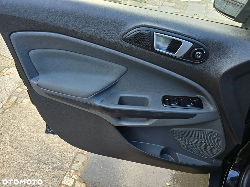 Ford EcoSport 1.0 EcoBoost TITANIUM - 32