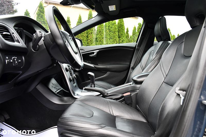 Volvo V40 T4 Inscription - 10