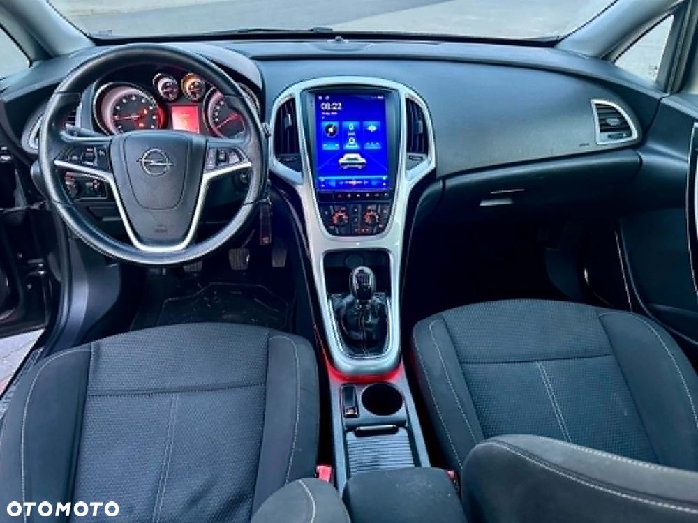 Opel Astra 1.4 Turbo - 10