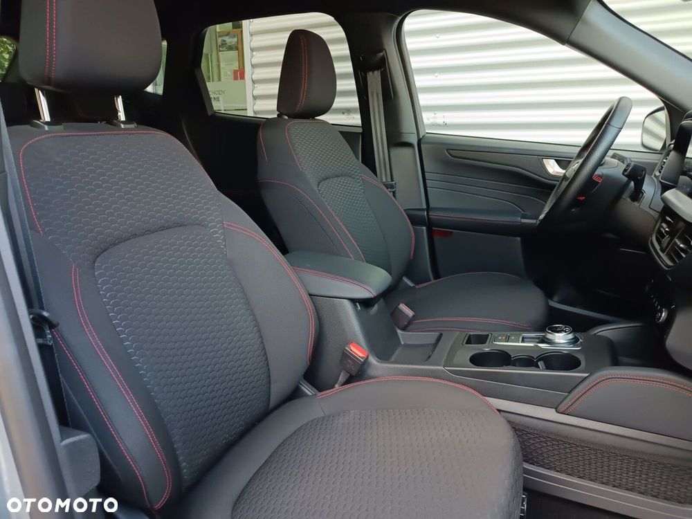 Ford Kuga - 31