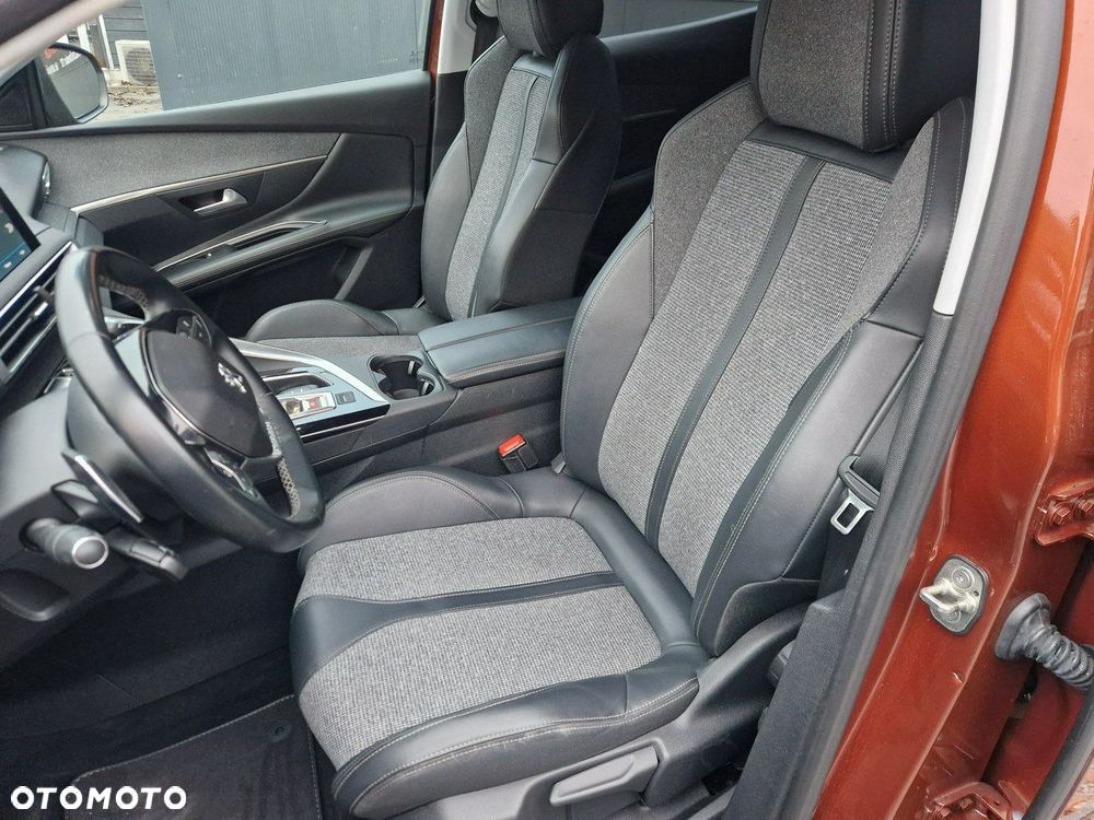Peugeot 3008 - 22