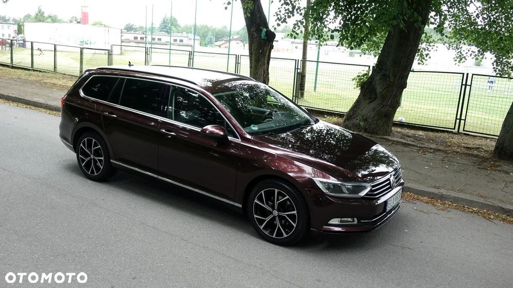 Volkswagen Passat Variant 2.0 TDI DSG (BlueMotion Technology) Highline - 39