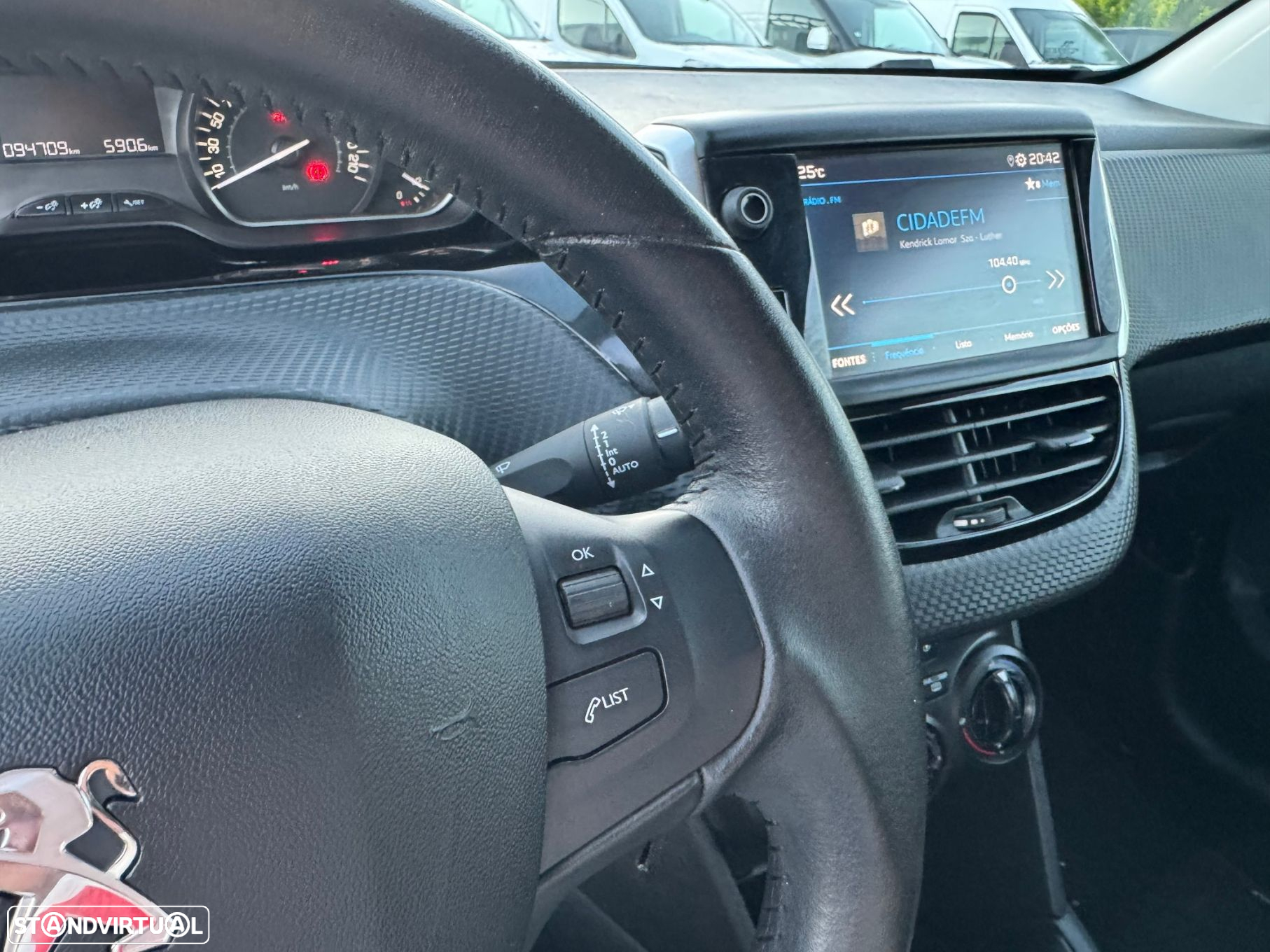 Peugeot 208 1.2 PureTech Style - 16