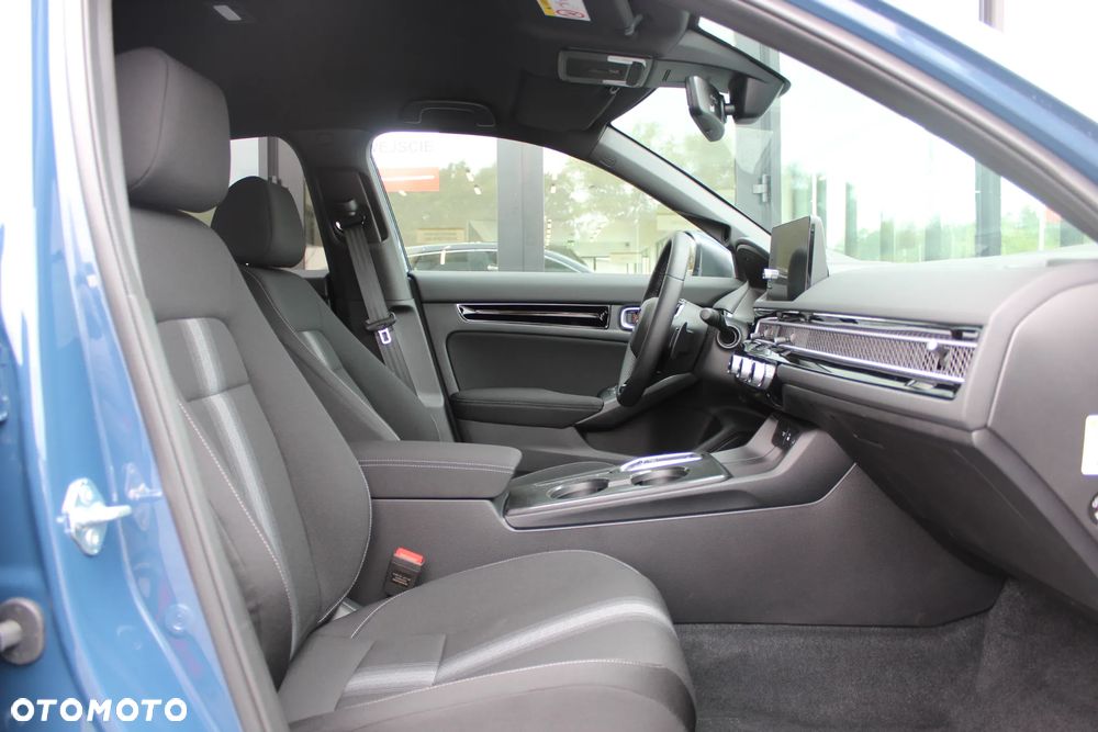 Honda Civic 2.0 i-MMD Elegance CVT - 18