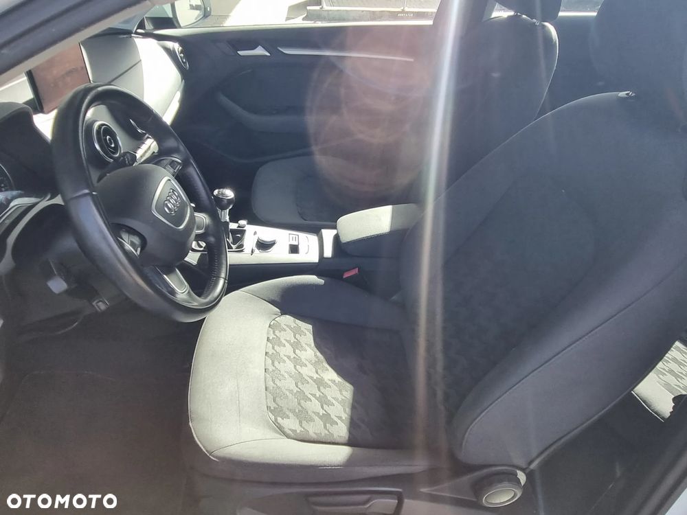 Audi A3 3-drzwiowe 1.6 TDI - 13