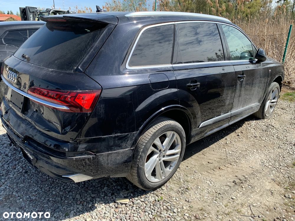Audi Q7 - 7