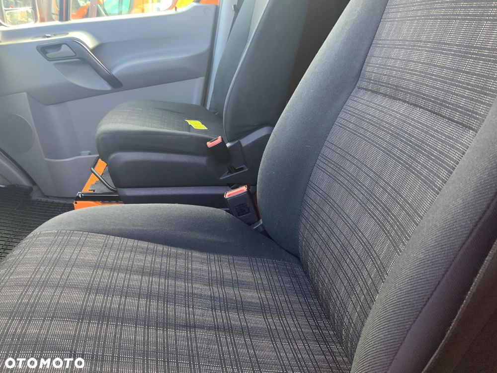 Mercedes-Benz SPRINTER 319 - 10