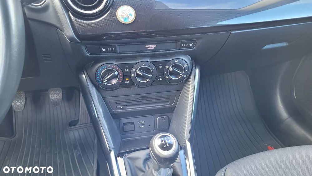 Mazda 2 - 17