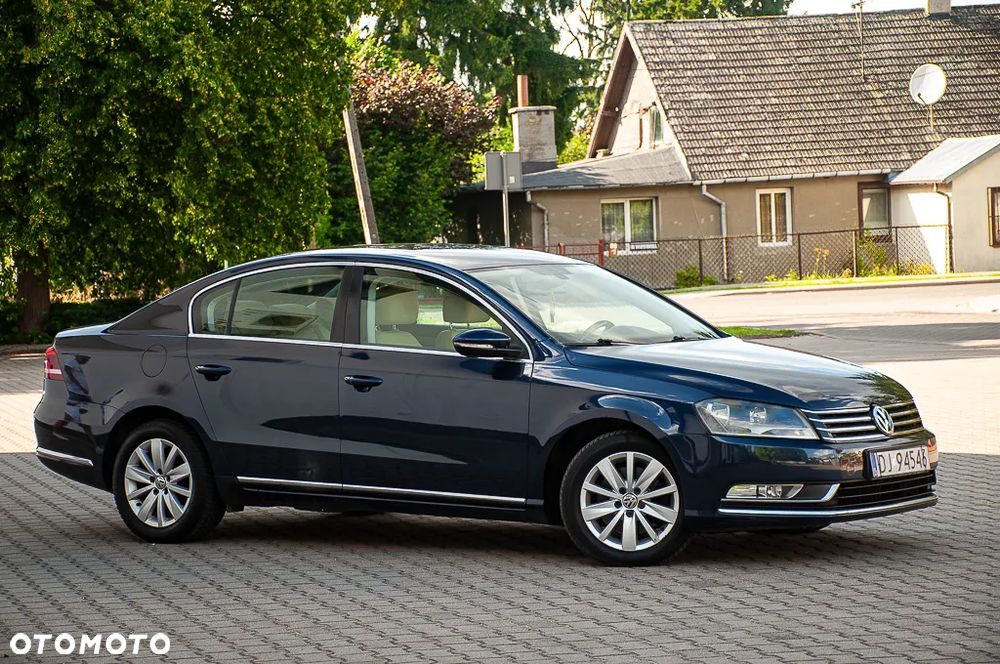 Volkswagen Passat 2.0 TDI Comfortline - 4
