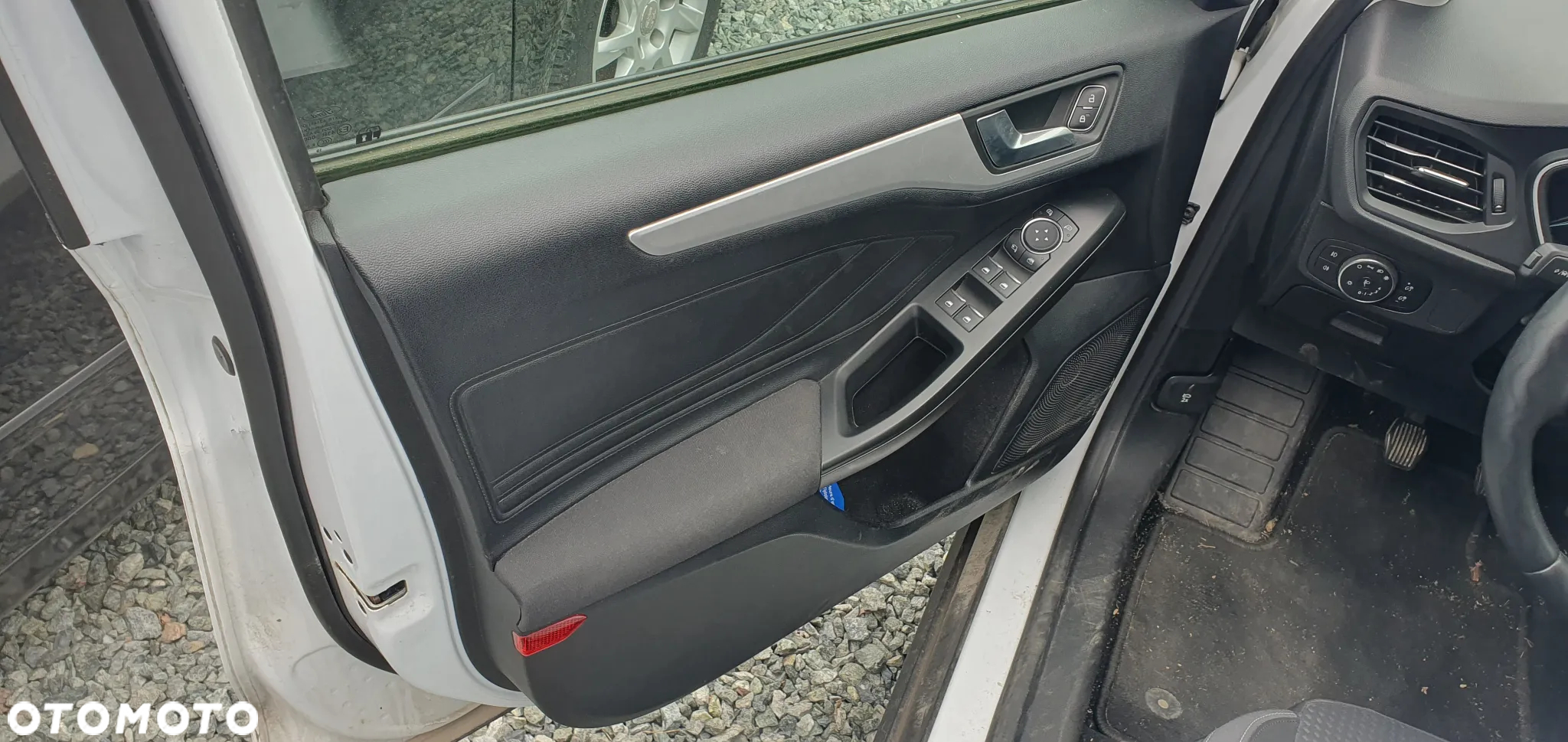 Ford Focus 1.0 EcoBoost Start-Stopp-System COOL&CONNECT - 9