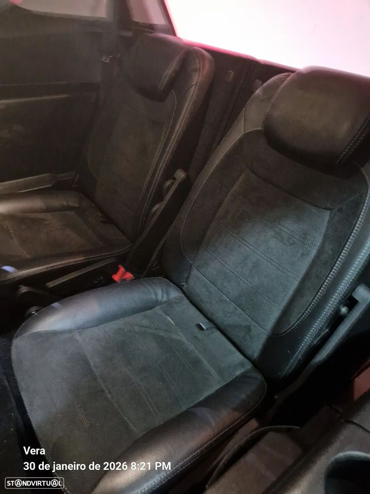 Ford S-Max 2.0 TDCi Titanium 7L - 22