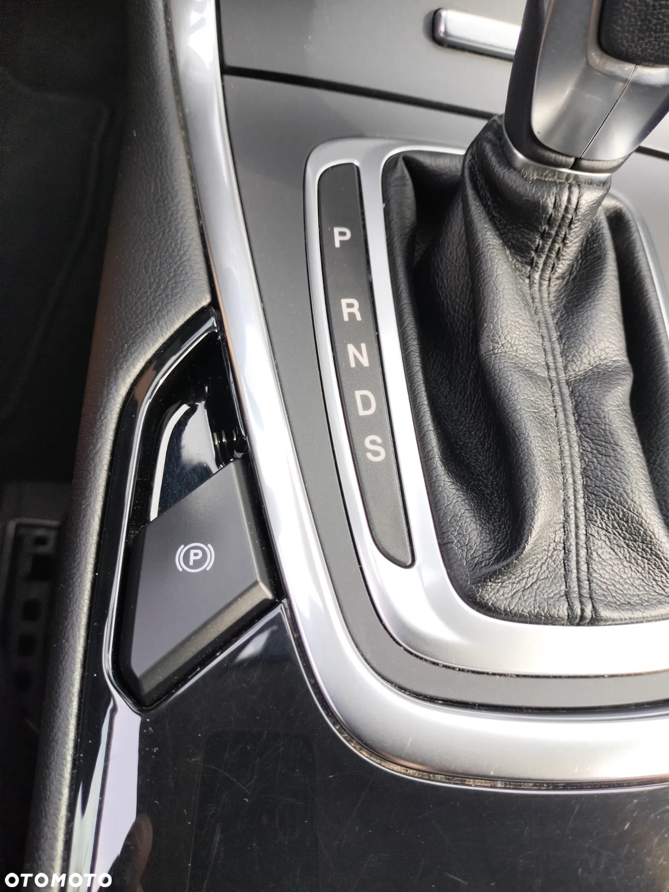 Ford S-Max 2.0 EcoBoost Titanium - 39