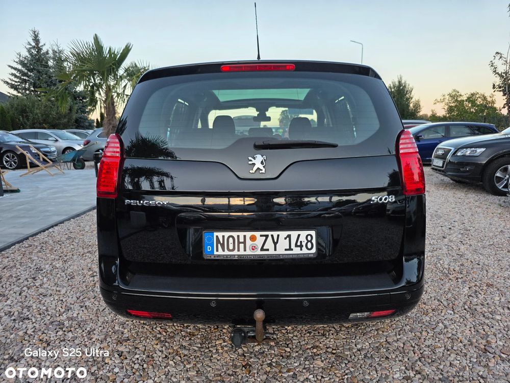 Peugeot 5008 - 10