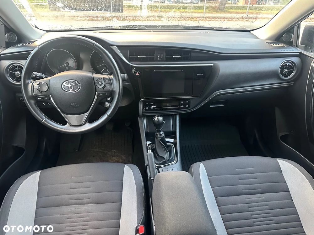 Toyota Auris 1.6 Active - 10