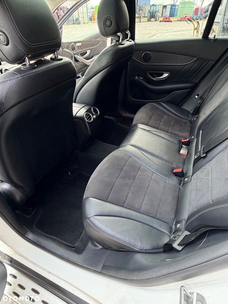 Mercedes-Benz GLC - 19