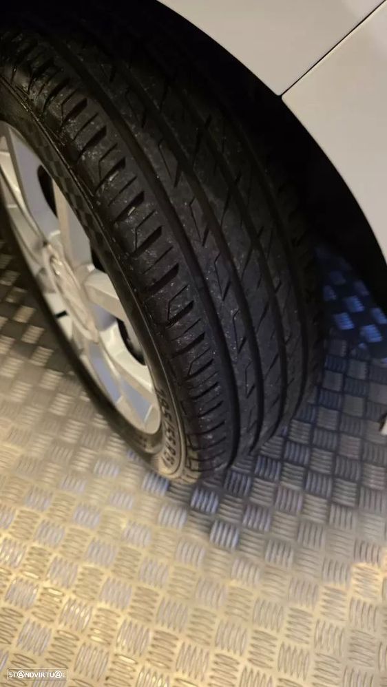 VW Up! 1.0 BlueMotion Move - 29