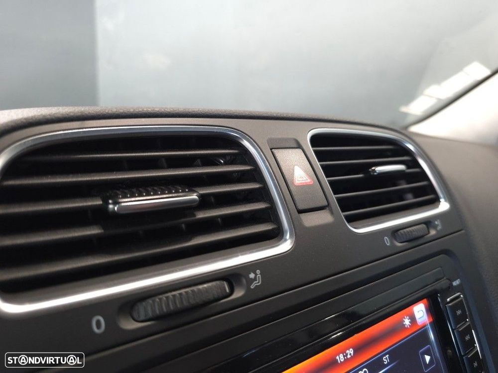 VW Golf 1.6 TDi Trendline BlueMotion - 19