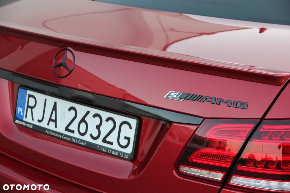 Mercedes-Benz Klasa E 63 AMG S 4-Matic - 15