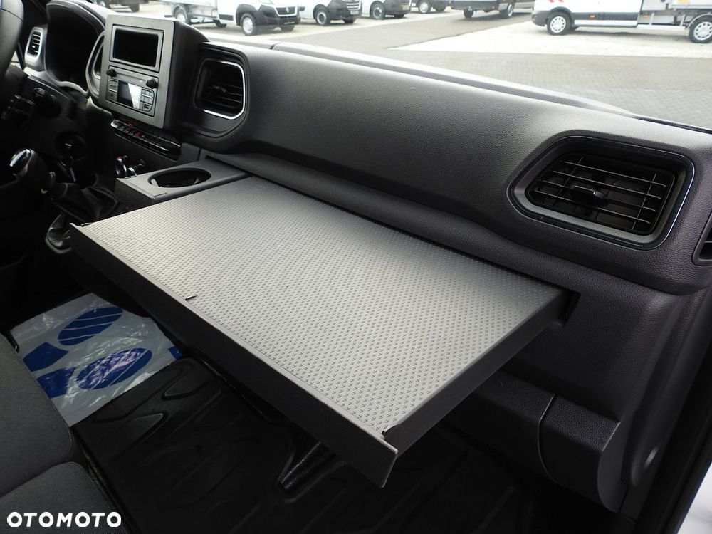 Renault MASTER PLANDEKA 10 PALET WEBASTO TEMPOMAT KLIMATYZACJA LEDY PNEUMATYKA  165KM - 39