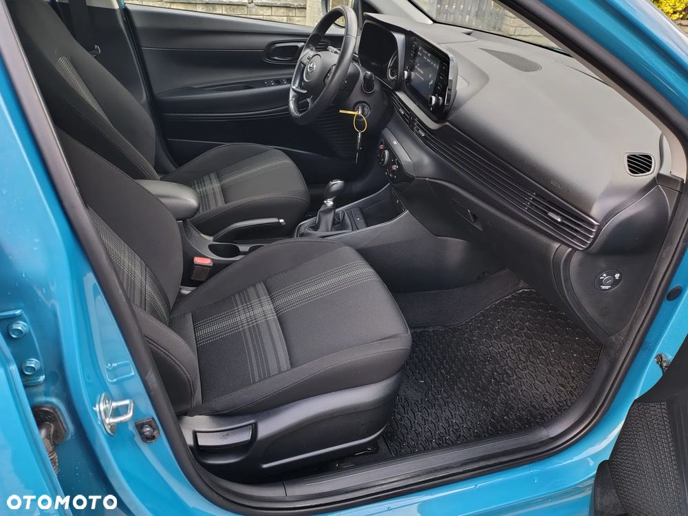 Hyundai i20 - 20