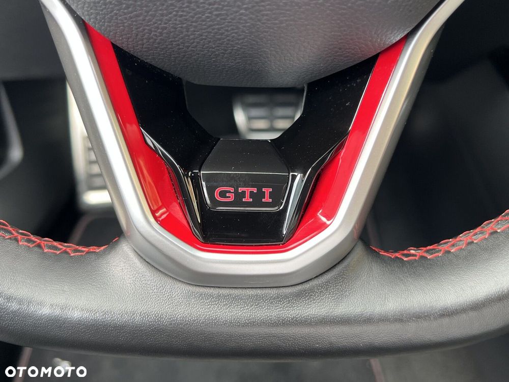 Volkswagen Golf 2.0 TSI GTI DSG - 18