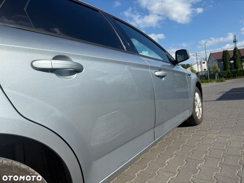 Ford Mondeo 1.6 Gold X - 11