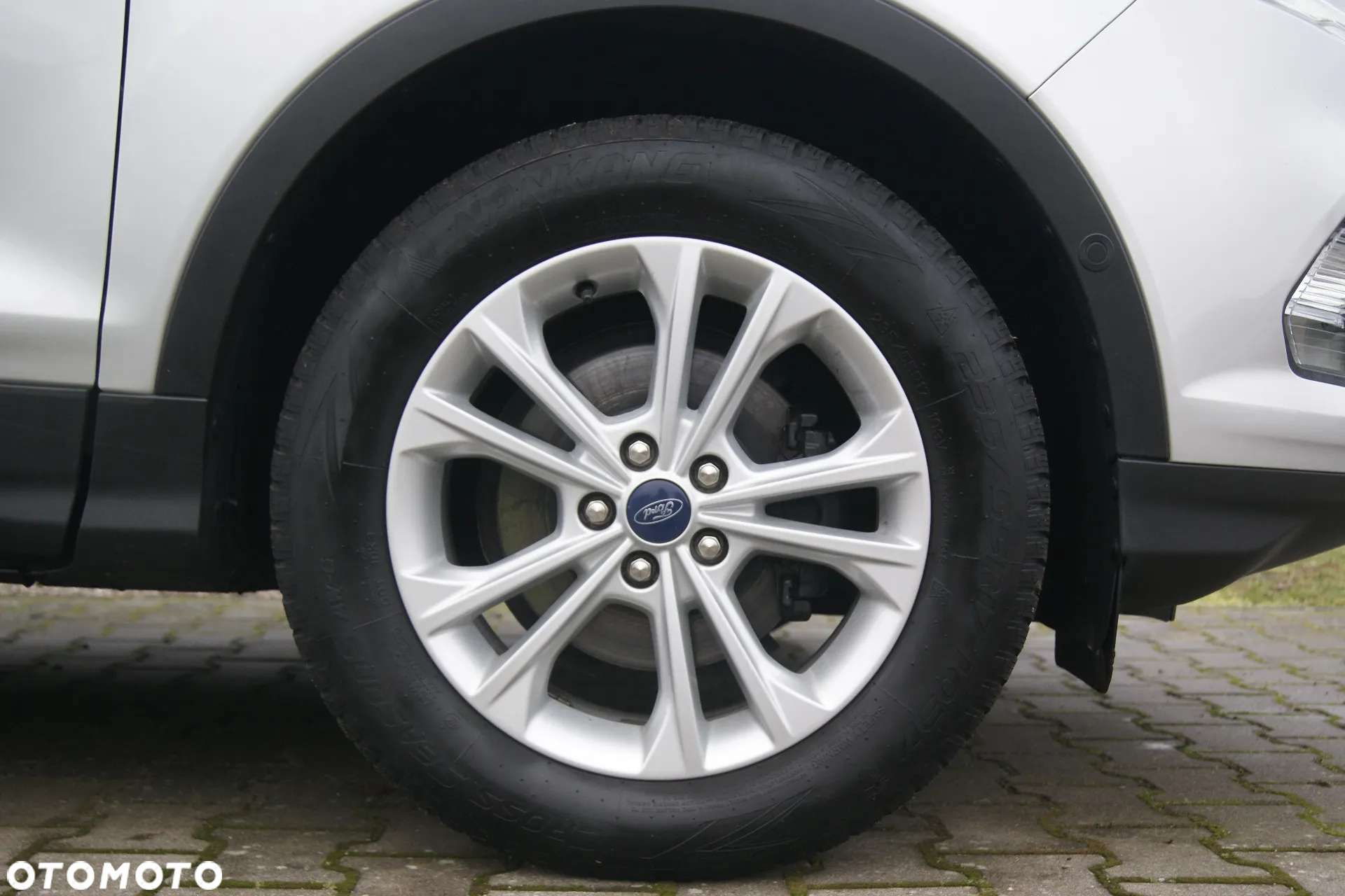 Ford Kuga - 15