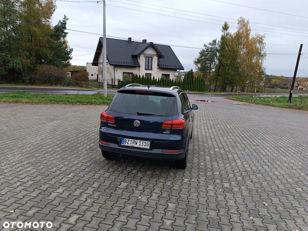 Volkswagen Tiguan 2.0 TDI DPF BlueMotion Technology Lounge Sport & Style - 6