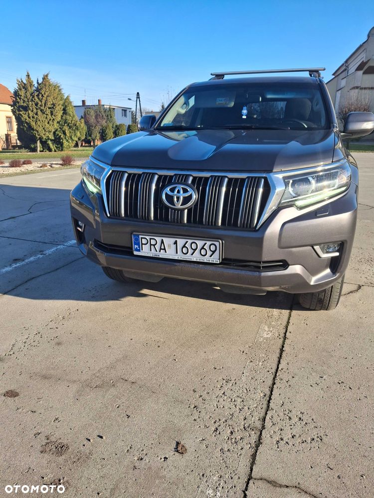 Toyota Land Cruiser - 4