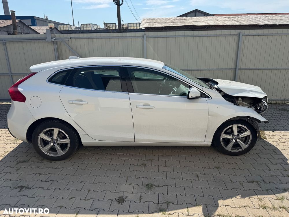 Volvo V40 D2 94g Basic - 6