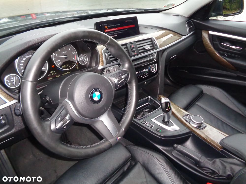BMW Seria 3 320d Sport Line - 12