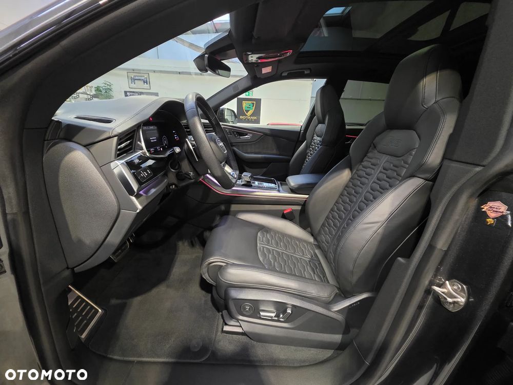 Audi RS Q8 - 15