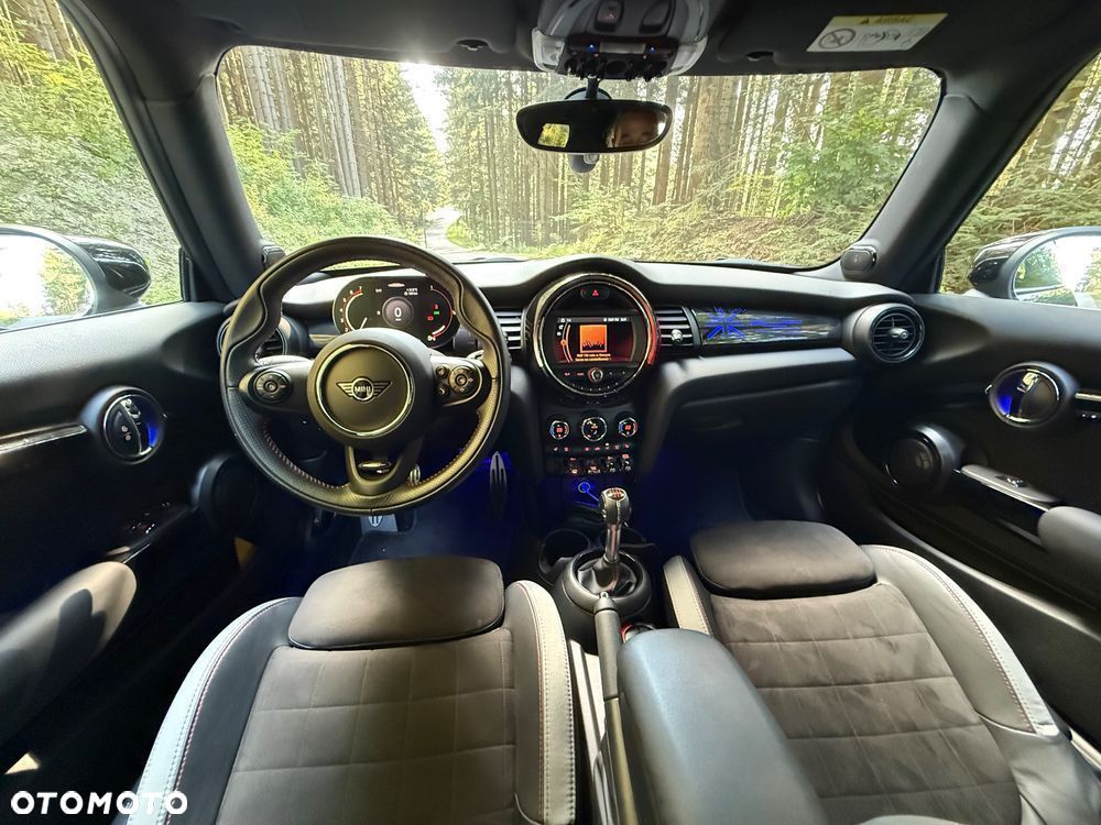 MINI John Cooper Works Essential Trim - 10