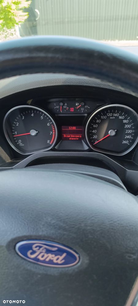 Ford Galaxy 2.0 Ambiente - 14