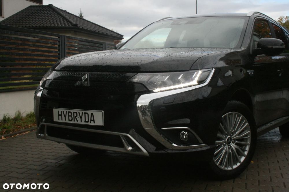 Mitsubishi Outlander - 5