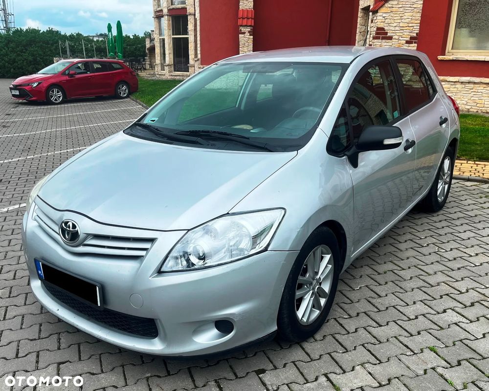 Toyota Auris 1.4 D-4D Premium - 3