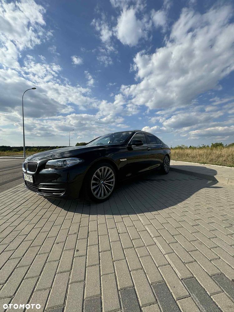 BMW Seria 5 528i xDrive - 10