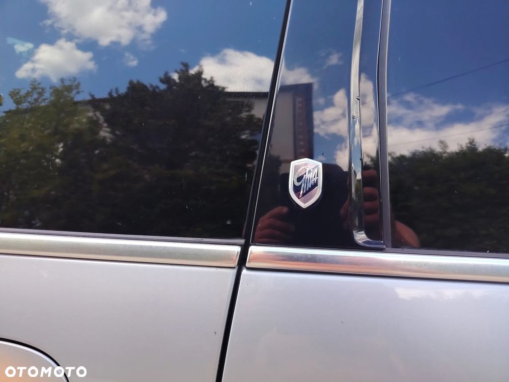 Ford Galaxy 2.0 Ghia - 12