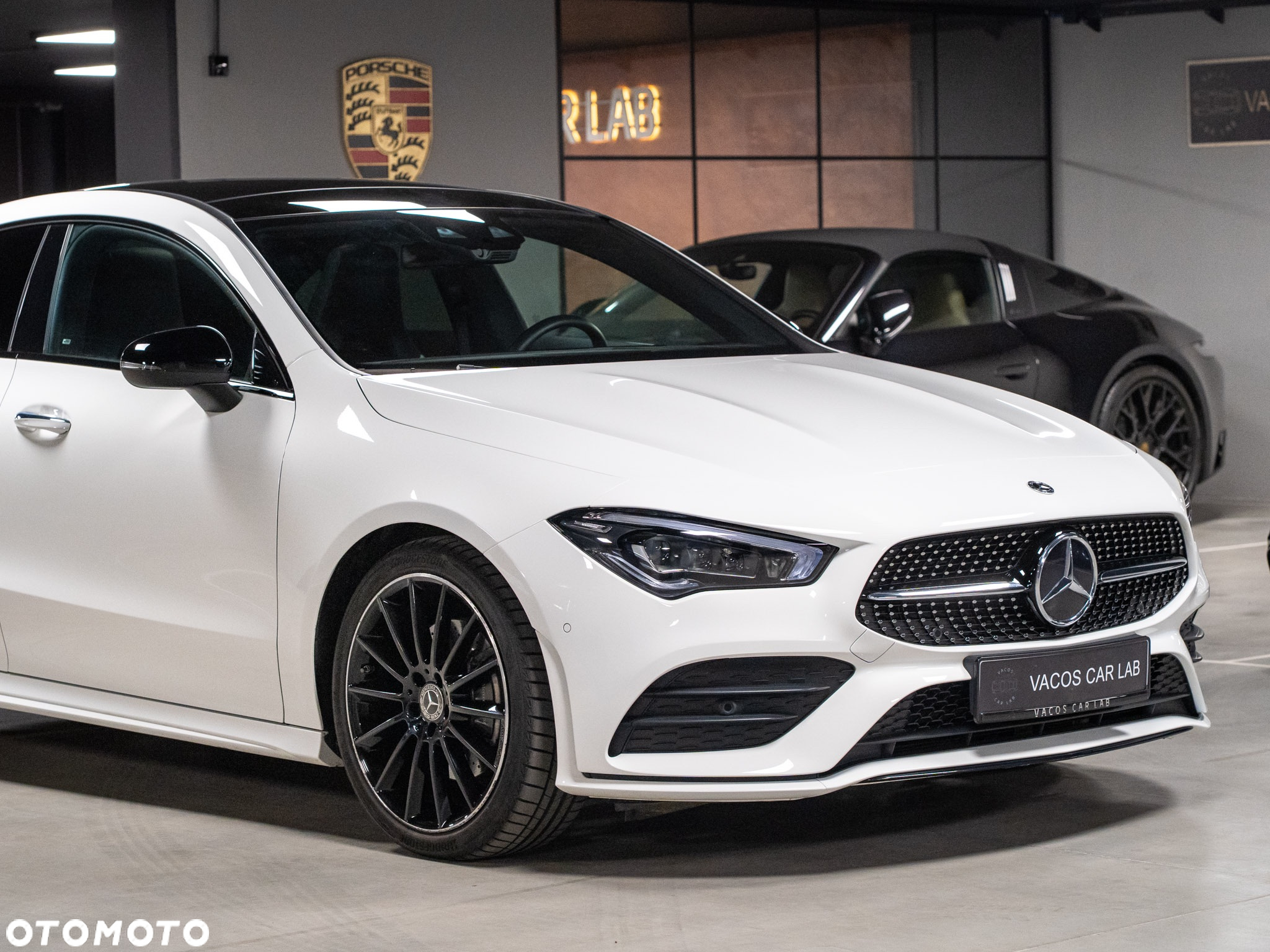 Mercedes-Benz CLA 200 4-Matic AMG Line 8G-DCT - 14