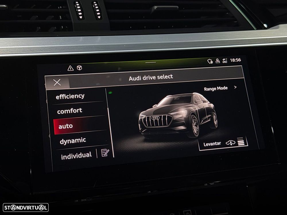 Audi Q8 e-Tron Sportback 50 quattro S line - 29