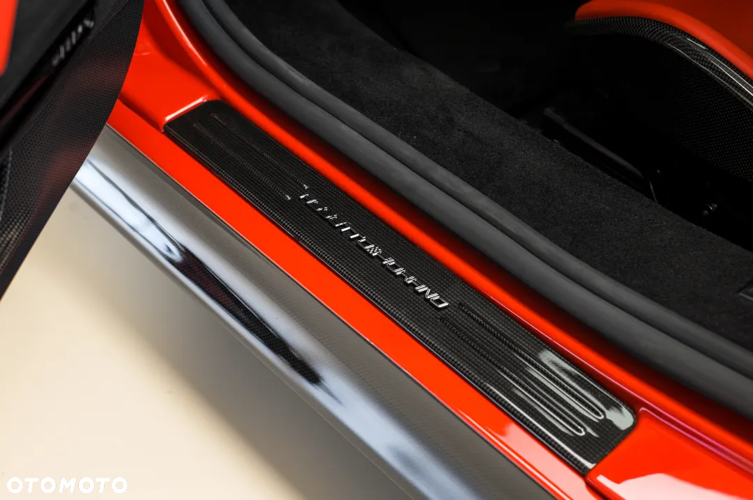 Ferrari SF90 Stradale - 17