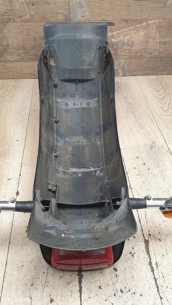Błotnik tył lampa kierunkowskaz chlapacz Yamaha XVS1100 Drag Star Custom - 7