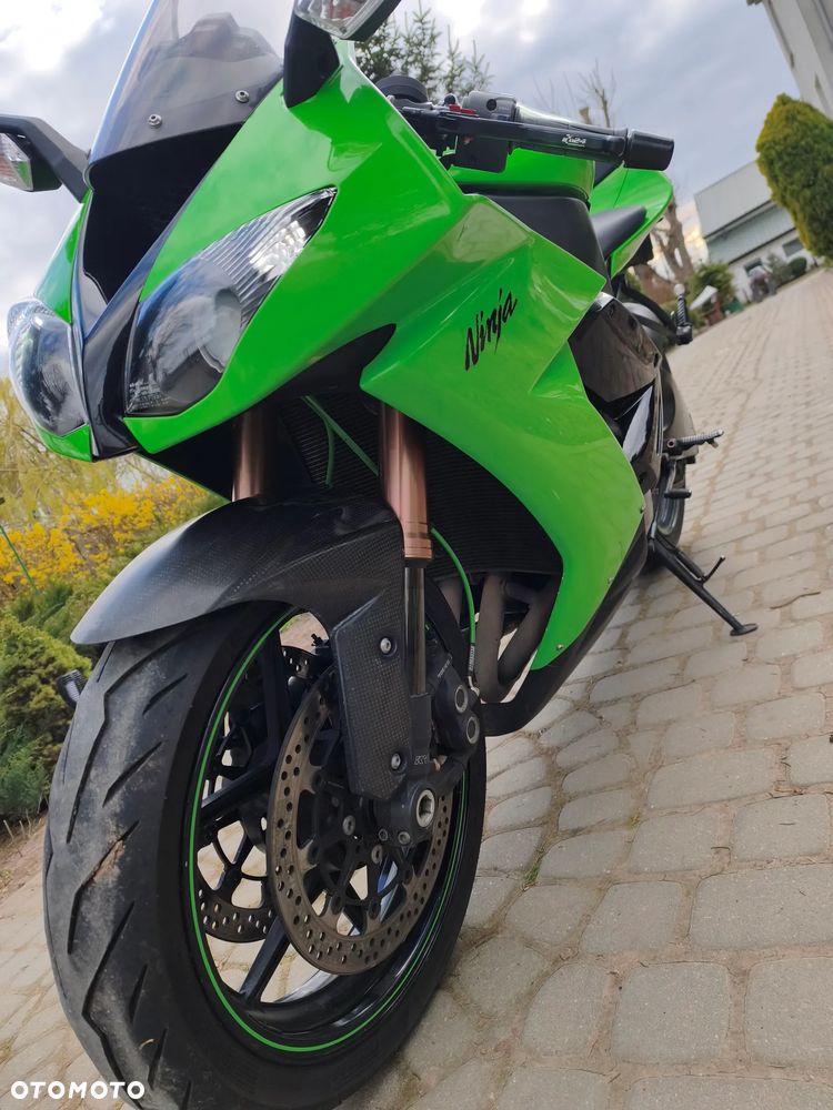 Kawasaki ZXR - 17