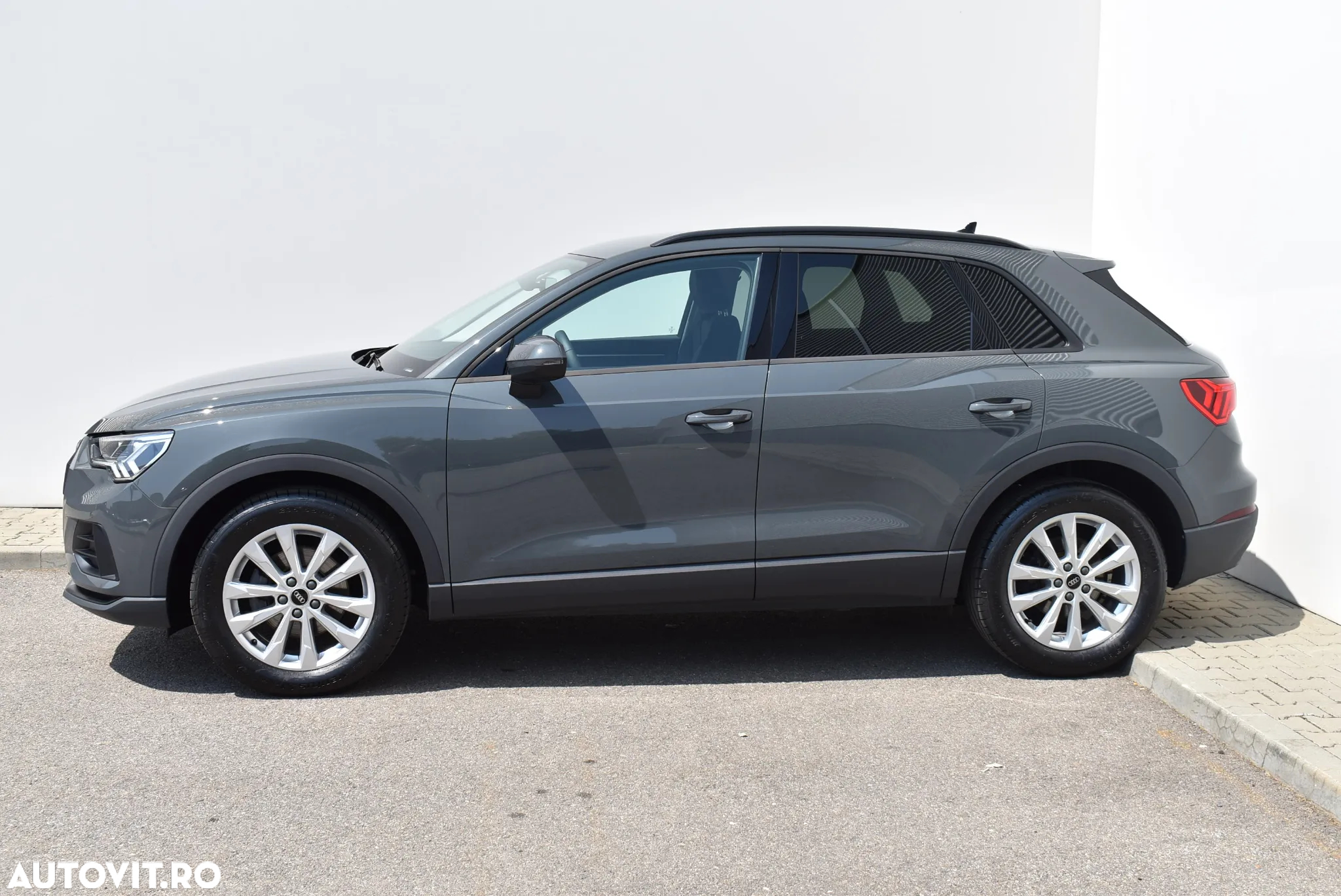 Audi Q3 1.5 35 TFSI S tronic Basic - 8
