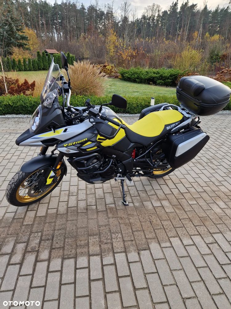 Suzuki V-STROM - 2